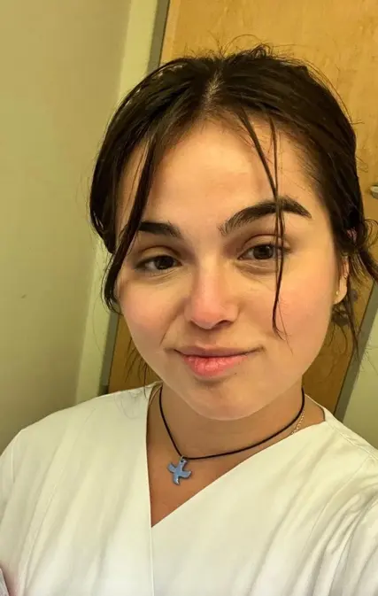 Angelina Simons